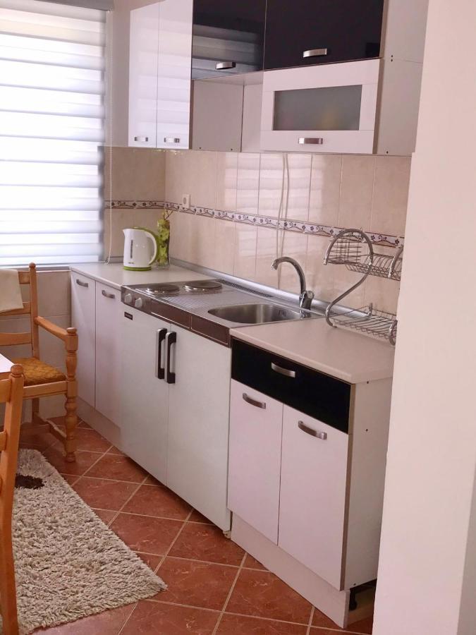 Anika Apartment เทรบินเย ภายนอก รูปภาพ