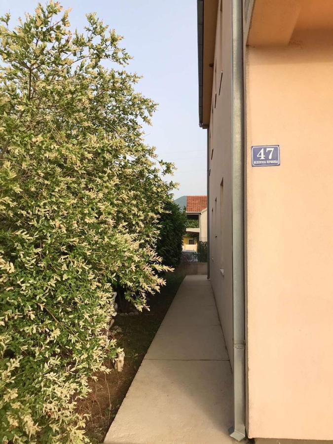 Anika Apartment เทรบินเย ภายนอก รูปภาพ