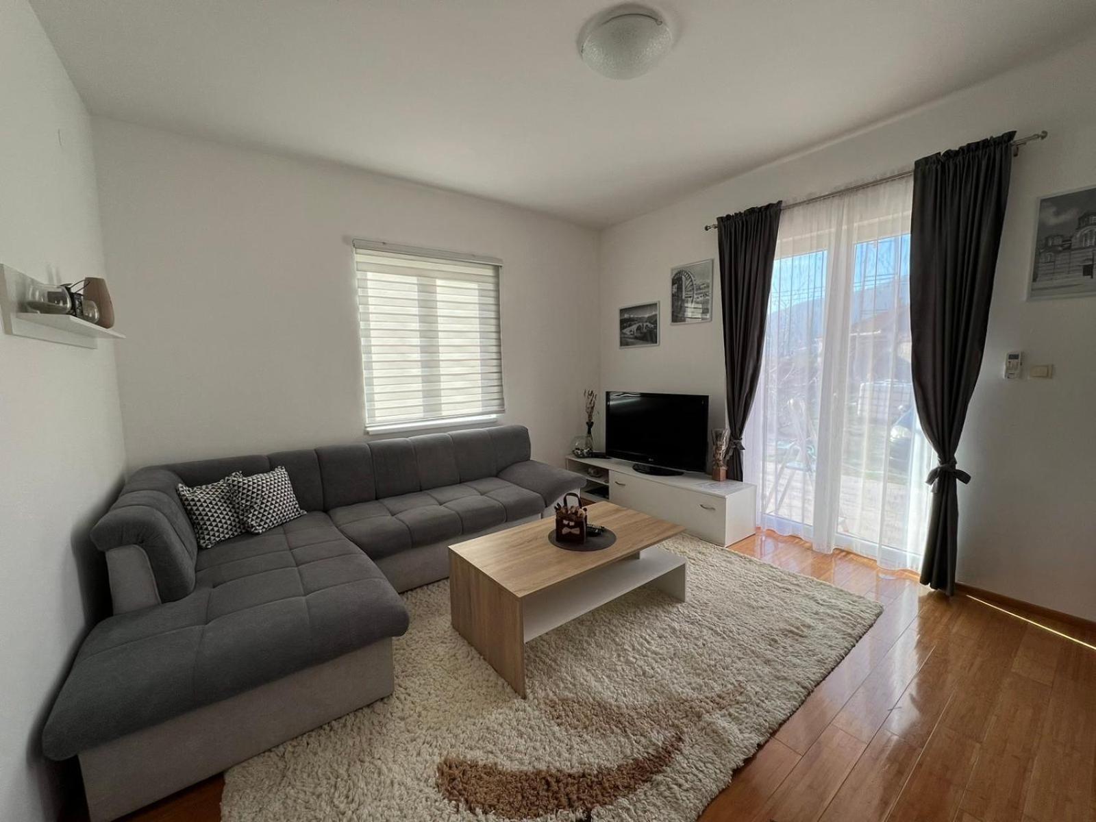 Anika Apartment เทรบินเย ภายนอก รูปภาพ