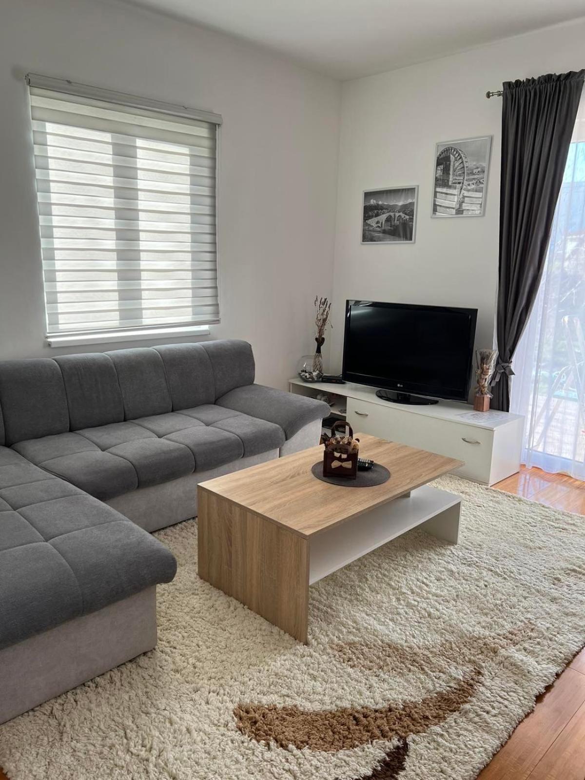 Anika Apartment เทรบินเย ภายนอก รูปภาพ